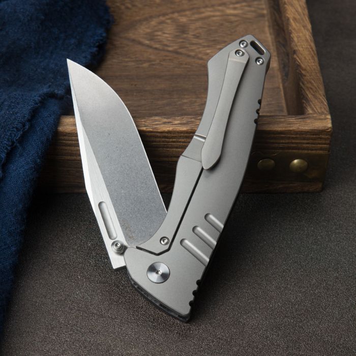 Складной нож Bestech Keen II, сталь S35VN, рукоять титан/карбон
