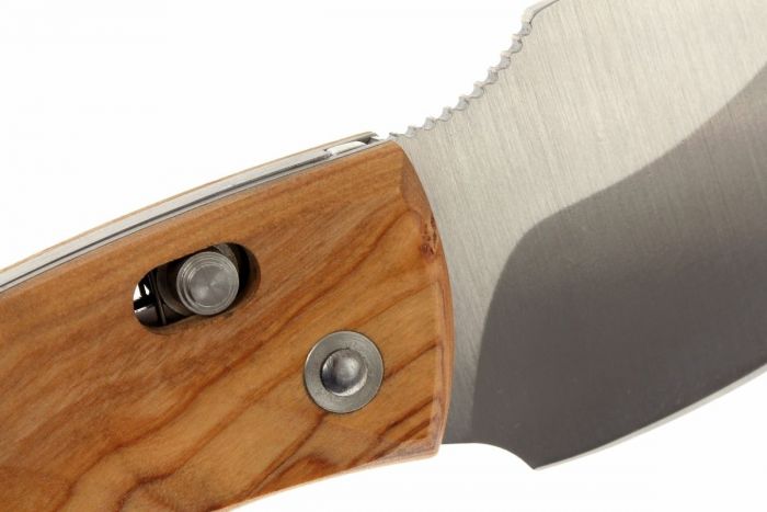 Нож складной LionSteel Skinner 8901 UL, сталь 440C Satin Finish, рукоять оливковое дерево, коричневый