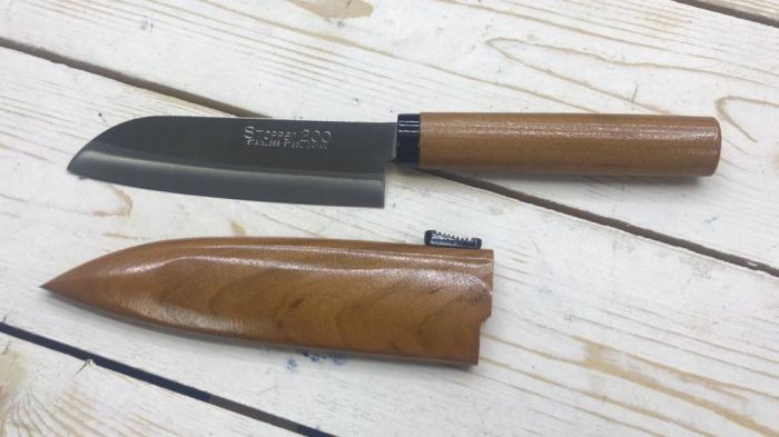 Нож кухонный Сантоку Kanetsune, сталь 420J2 Stainless Steel, рукоять дерево вишня